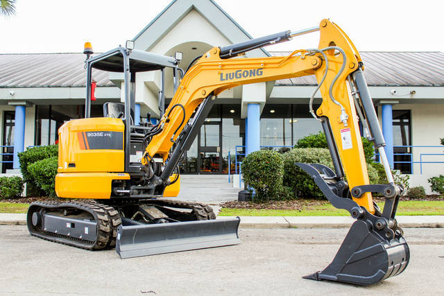 LiuGong 9035 Cab A/C Excavator (2023)