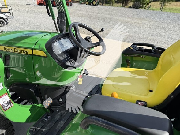 John Deere 3038E (2019)