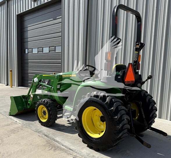 John Deere 3038E (2019)