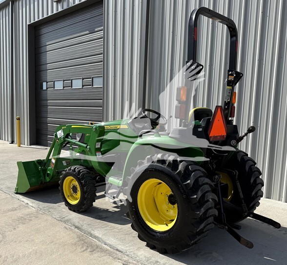 John Deere 3038E (2019)