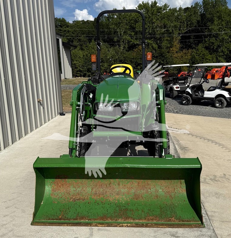 John Deere 3038E (2019)