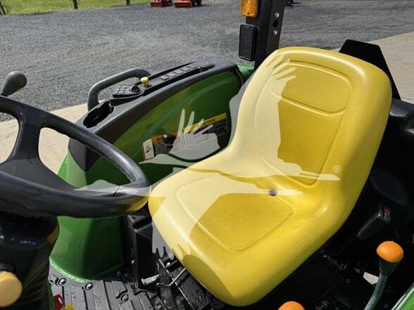 John Deere 4052M (2020)