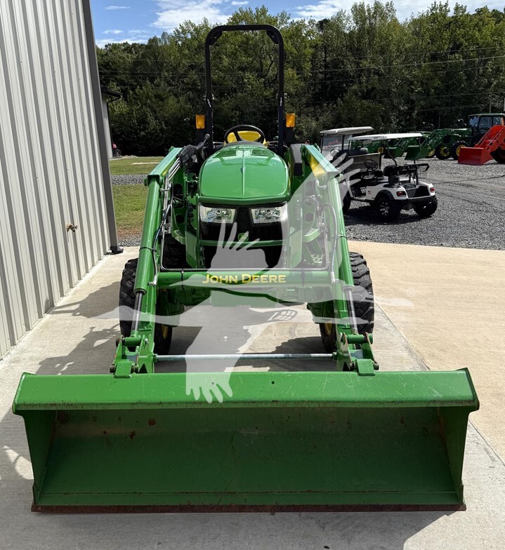 John Deere 4052M (2020)