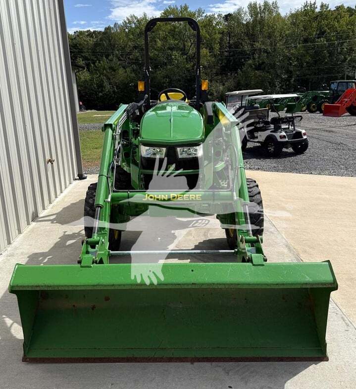 John Deere 4052M (2020)