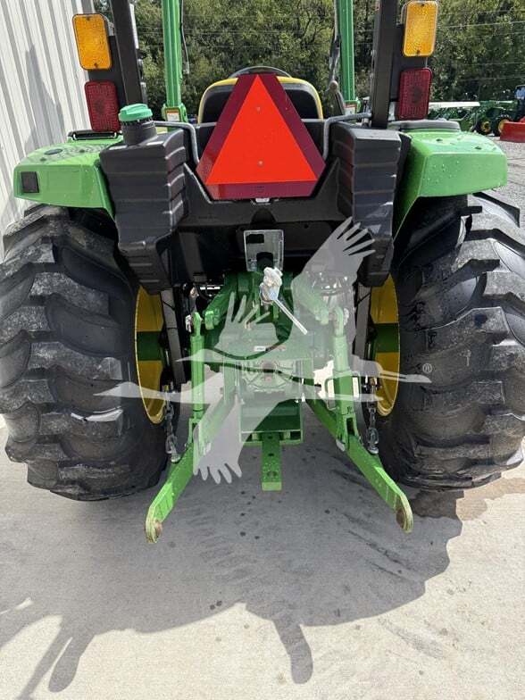 John Deere 4052M (2020)