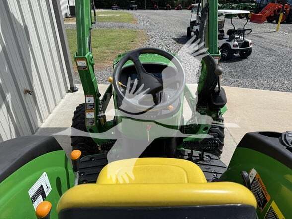 John Deere 4052M (2020)