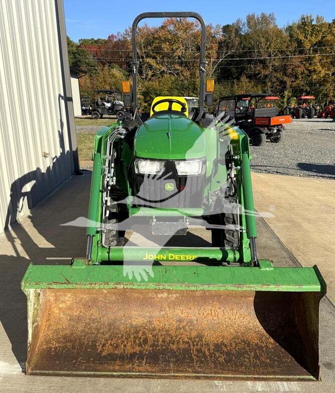 John Deere 3038E (2021)
