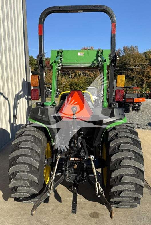 John Deere 3038E (2021)