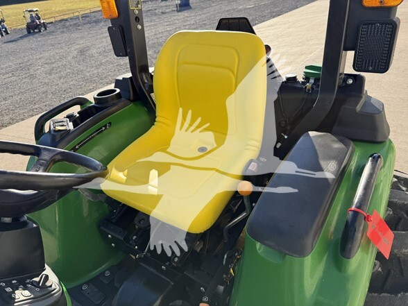 John Deere 3038E (2021)