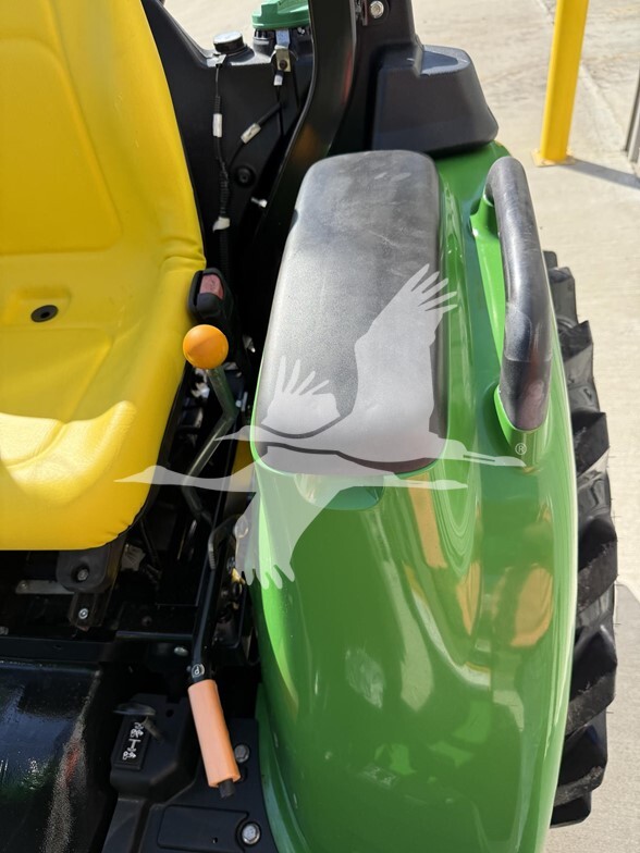 John Deere 3025E (2022)