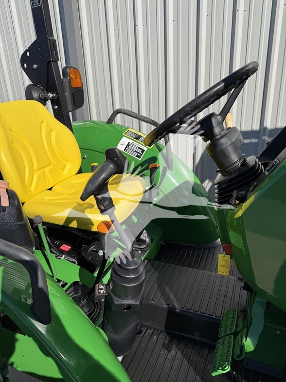 John Deere 5055E (2022)