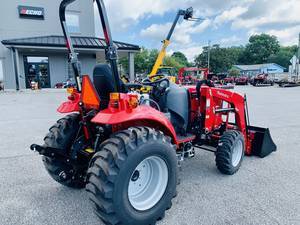 Mahindra Model 1600 Series 1635 HST Color Red Engine Four-Stroke 1600 Series 1635 HST Color Red Engine Four-Stroke 