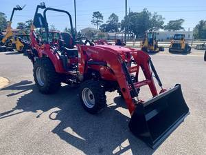 Mahindra Model 1600 Series 1635 HST Color Red Engine Four-Stroke 1600 Series 1635 HST Color Red Engine Four-Stroke 