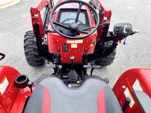 THOSE EXTENDED WORKDAYS COMFORTABLE The mComfort seat is designed for maximum ergonomic convenience 4500 Series 4550 4WD Color Red Engine Four-stroke 