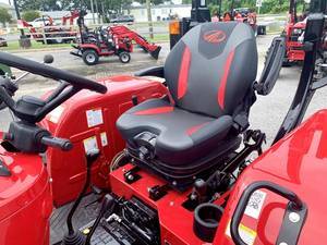THOSE EXTENDED WORKDAYS COMFORTABLE The mComfort seat is designed for maximum ergonomic convenience 4500 Series 4550 4WD Color Red Engine Four-stroke 