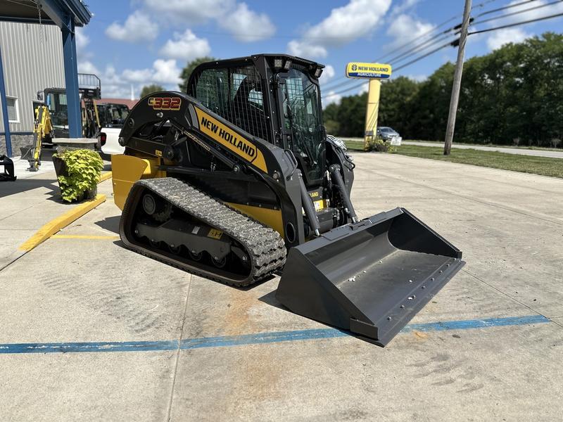 COMFORT A PRIORITY The Comfort Deluxe Cab offers up to 25 . Excellent stability and weight distribution maximize performance and safety. All-round visibility ensures high maneuverability and faster work cycles. The Comfort Deluxe Cab features excellent ergonomics and best-in-class comfort. The new color display features an integrated reversing camera. Wheels or tracks 