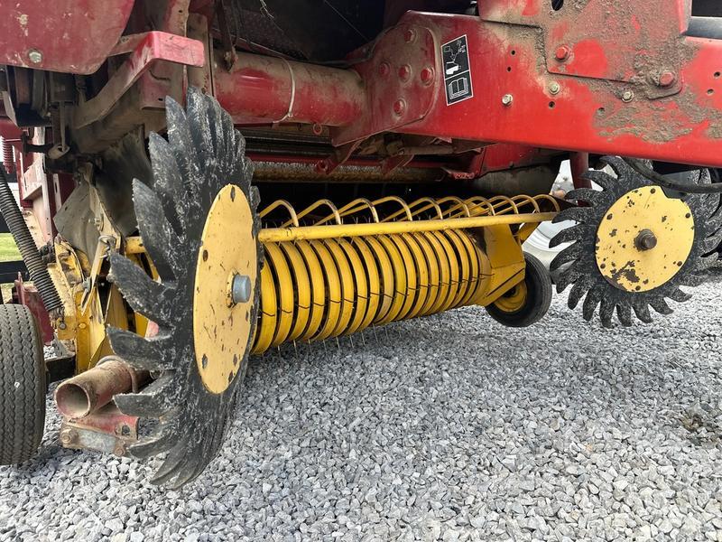 New Holland Model BR7080 Vehicle Type Hay Category Round Balers Payments Get an Estimate for Your Payment Payment Frequency BR7080 Vehicle Type Hay Category Round Balers Payments Get an Estimate for Your Payment Payment Frequency 