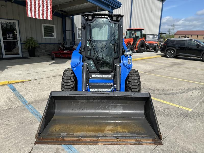 your workday more productive and comfortable with noteworthy dump height and reach L320 Skid Steer PLATINUM EDITION Vehicle Type Skid Steers Category Skid Steers Payments Get an Estimate for Your Payment Payment Frequency 