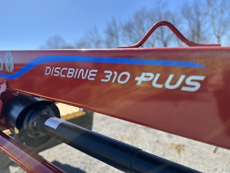 New Holland Model DISCBINE 310 PLUS Vehicle Type Hay Category Disc Mower Payments Get an Estimate for Your Payment Payment Frequency DISCBINE 310 PLUS Vehicle Type Hay Category Disc Mower Payments Get an Estimate for Your Payment Payment Frequency 