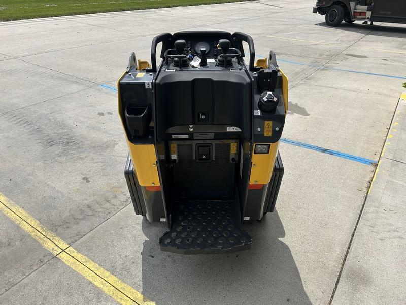 New Holland Construction Model C314 Mini Track Loader Wide Track Vehicle Type Track Loader Category Mini Track Loaders Payments Get an Estimate for Your Payment Payment Frequency C314 Mini Track Loader Wide Track Vehicle Type Track Loader Category Mini Track Loaders Payments Get an Estimate for Your Payment Payment Frequency 