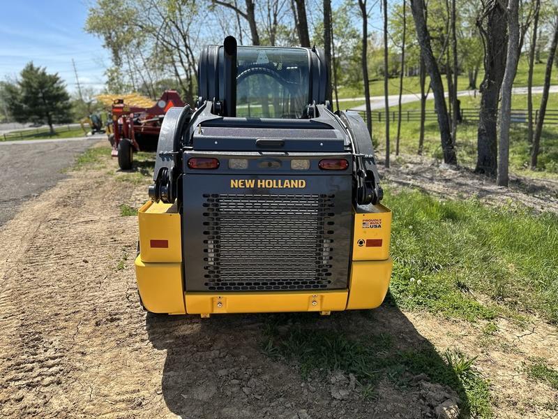 your workday more productive and comfortable with noteworthy dump height and reach L320 Skid Steer Vehicle Type Skid Steers Category Skid Steers Payments Get an Estimate for Your Payment Payment Frequency 