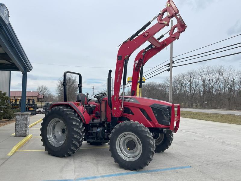 light work of the heaviest jobs 7000 Series 7085 4WD Vehicle Type Tractor Category Utility Serial number MT4S1193 Hours 525 Manufacturer Info Engine Aspiration Turbocharged Stroke Four-stroke 