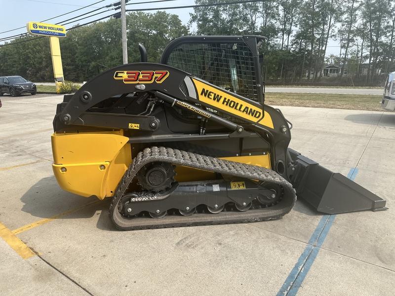 comfort a priority to boost productivity on the job C337 builds on the strength 