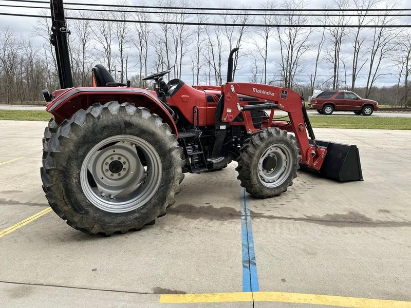 light work of the heaviest jobs 6000 Series 6065 4WD Vehicle Type Tractor Category Utility Tractor Manufacturer Info Engine Engine Power 62 HP 