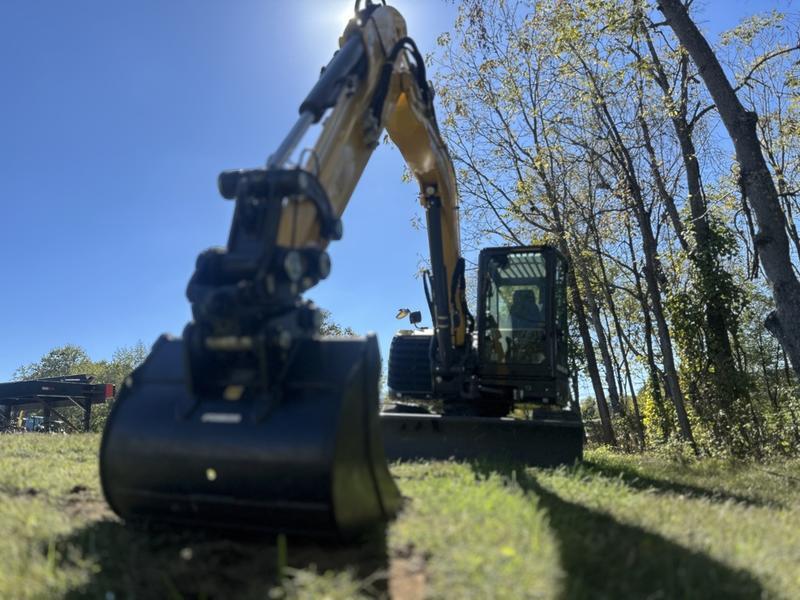 New Holland Construction Model Midi Excavators E90D Vehicle Type Excavator Category Excavator Payments Get an Estimate for Your Payment Payment Frequency . Weighing in at 20 