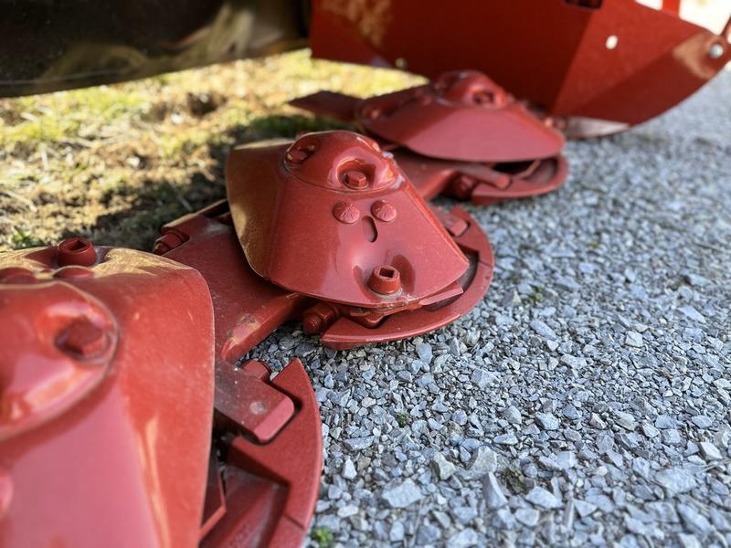 New Holland Model DuraDisc 107 Vehicle Type Hay Category Disc Mower Payments Get an Estimate for Your Payment Payment Frequency DuraDisc 107 Vehicle Type Hay Category Disc Mower Payments Get an Estimate for Your Payment Payment Frequency 