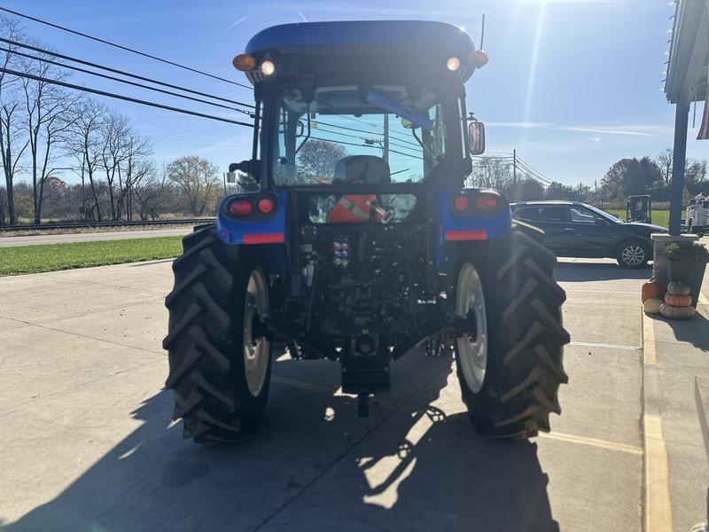 direction changes often in applications such as loader work Workmaster 