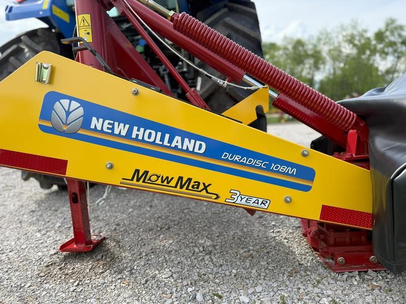 New Holland Model DuraDisc 108M Vehicle Type Attachment / Implement Category Disc Mowers Payments Get an Estimate for Your Payment Payment Frequency DuraDisc 108M Vehicle Type Attachment / Implement Category Disc Mowers Payments Get an Estimate for Your Payment Payment Frequency 