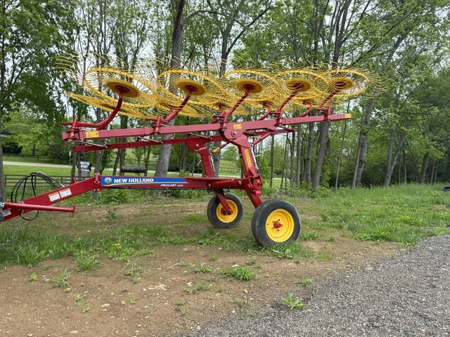 MORE HAY IN EVERY PASS New Holland ProCart for you with raking widths from 18 to 28 ft. 