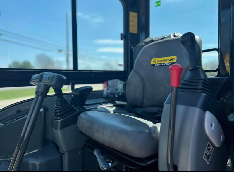 New Holland Construction Model Mini Excavators E37C Vehicle Type Excavator Category Mini Manufacturer Info Engine Engine suited for any job. Leverage a New Holland mini excavator for landscaping 