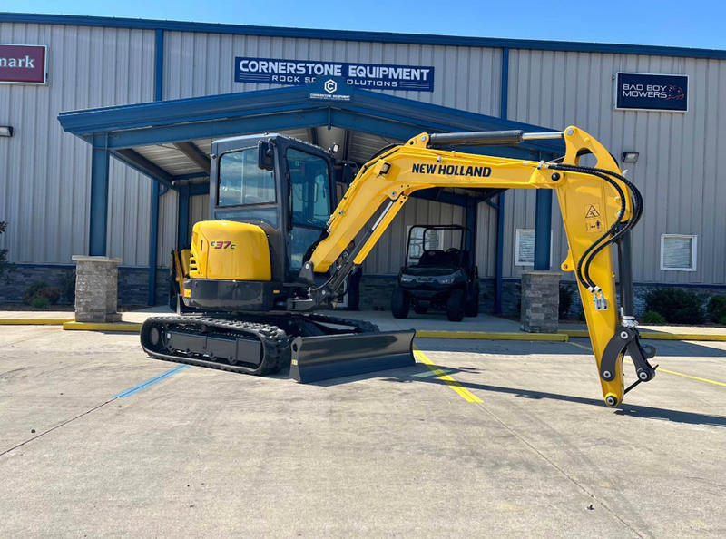 New Holland Construction Model Mini Excavators E37C Vehicle Type Excavator Category Mini Manufacturer Info Engine Engine suited for any job. Leverage a New Holland mini excavator for landscaping 