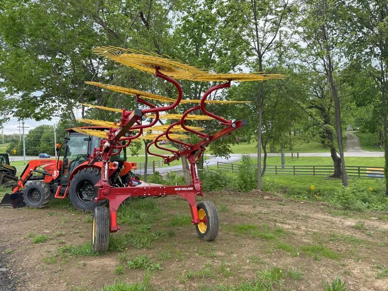 MORE HAY IN EVERY PASS New Holland ProCart for you with raking widths from 18 to 28 ft. 