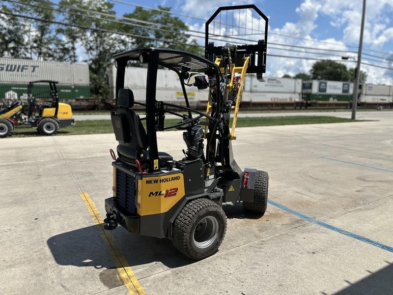 it ideal for landscaping adds a telescopic arm with 111-inch lift height and tipping loads up to 1 