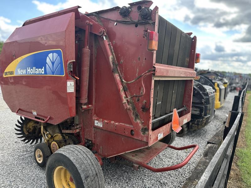 New Holland Model BR7080 Vehicle Type Hay Category Round Balers Payments Get an Estimate for Your Payment Payment Frequency BR7080 Vehicle Type Hay Category Round Balers Payments Get an Estimate for Your Payment Payment Frequency 