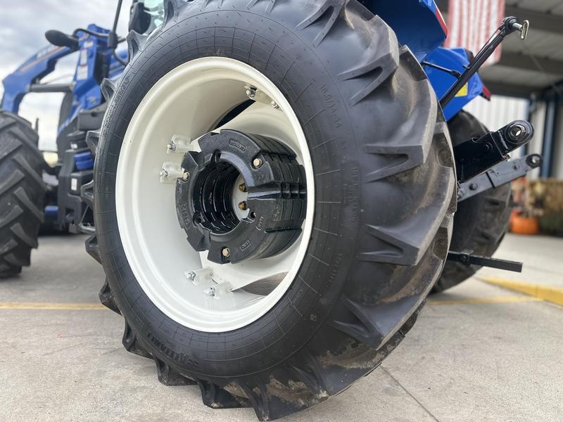 direction changes often in applications such as loader work Workmaster 