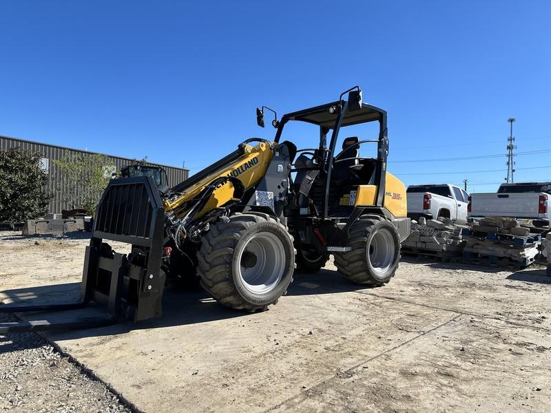 New Holland Construction Model ML35T Vehicle Type Loader Category Small Articulated Loader Payments Get an Estimate for Your Payment Payment Frequency ML35T is suitable for landscapers focused on clearing sidewalks or fenced-in areas with limited space. Machine length without a bucket comes in at 160.1 inches 