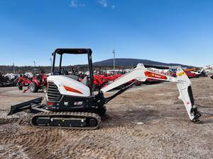 fine movements with low effort and maximum comfort . Fingertip Boom Swing Control Bobcat 