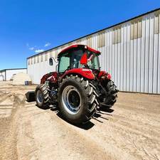 the tractors capable of handling nearly any implement . Choose the transmission that best meets your needs and the way you plan to use your tractor. You can rest assured the transmission you select will be easy to operate and will help you get your work done easier. Engine Efficient Horsepower with No Regeneration A powerful 