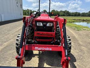 THOSE EXTENDED WORKDAYS COMFORTABLE The mComfort seat is designed for maximum ergonomic convenience Name 4500 Series Trim Name 4550 4WD Generic Type 