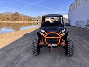 them turn fast with a sporty and stylish look Name Commander MAX XT-P Trim Name Base Generic Type 