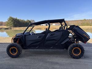 them turn fast with a sporty and stylish look Name Commander MAX XT-P Trim Name Base Generic Type 