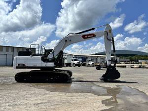 Bobcat E220 BOBCAT EXCAVATOR VIN B77P10015 Engine DOOSAN Horsepower 174 Fuel Type Diesel Status Available Recommendations 2025 Bobcat 