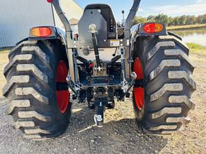 Bobcat CT4055SST VIN B5AN11118 Engine DOOSAN Horsepower 50 Transmission SHUTTLE Fuel Type Diesel Status Available Lift Capacity 2716 lbs Weight 3745 lbs Drive 4WD Recommendations 2026 Bobcat 