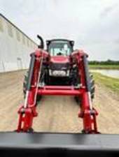 it More than a Utility tractor It Name Farmall Medium Utility C Series Trim Name 100C Generic Type 