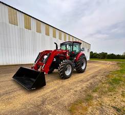 it More than a Utility tractor It Name Farmall Medium Utility C Series Trim Name 100C Generic Type 