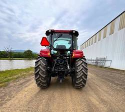 it More than a Utility tractor It Name Farmall Medium Utility C Series Trim Name 100C Generic Type 